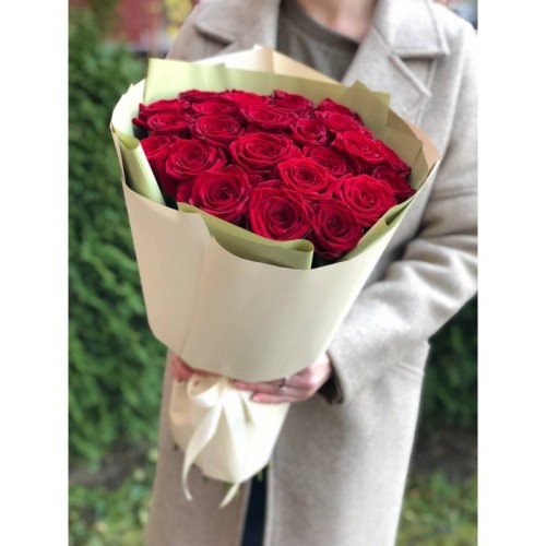 Купить на заказ Букет из 21 красной розы с доставкой в Шемонаихе