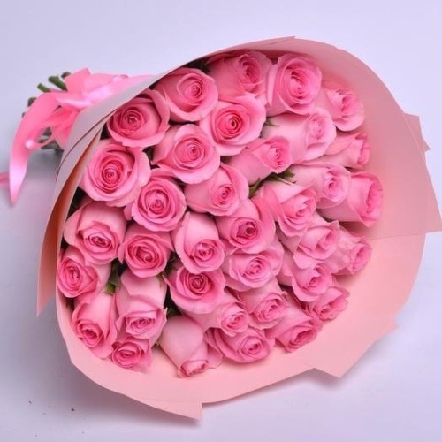 Купить на заказ Букет из 35 розовых роз с доставкой в Шемонаихе